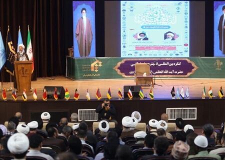 شخصیت مقام معظم رهبری از سه حوزه علمیه بزرگ جهان شکل گرفته است