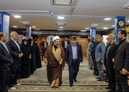 دیدار سرپرست ، معاونان و مدیران کل استانداری با نماینده ولی فقیه در استان و امام  جمعه تبریز
