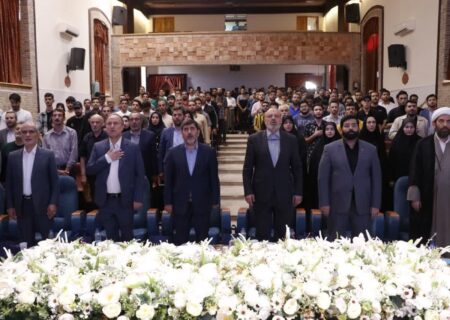 حضور تراب محمدی، سرپرست استانداری آذربایجان شرقی در اختتامیه طرح ملی مهارت افزایی دانشجویان شاهد سراسر کشور در دانشگاه هنر اسلامی تبریز