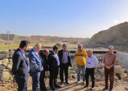 بازدید تراب محمدی، سرپرست استانداری آذربایجان شرقی از عملیات ساخت مسیر رفت قطعه اول بزرگراه خواجه- ورزقان