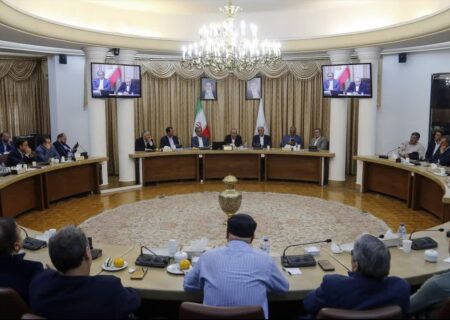 مجری گفتمان دولت وفاق ملی هستیم/ در انتصاب‌ها به جوانان میدان دهیم