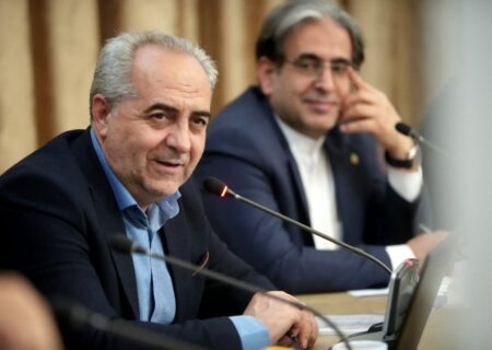 نشست صمیمانه استاندار آذربایجان شرقی با نمایندگان تشکل‌های دانشجویی