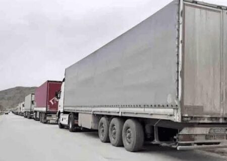 تردد روزانه ۵۰۰ دستگاه تریلی از پالایشگاه و پتروشیمی تبریز
