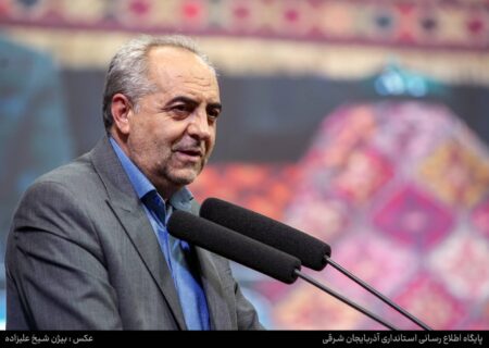 حضور استاندار آذربایجان شرقی در همایش یکصد و بیستمین سالگرد انقلاب مشروطه ایران