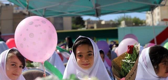 نواخته شدن زنگ جشن شکوفهها برای بیش از یک میلیون کلاس اولی